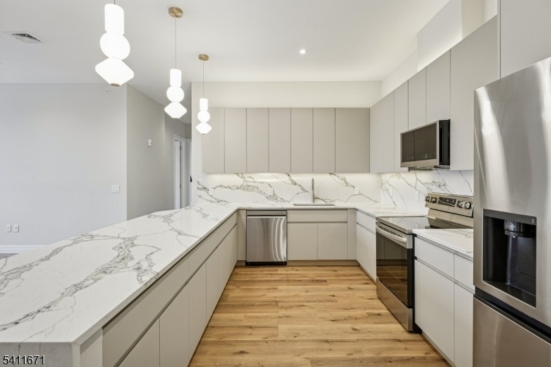 1722 Springfield Ave - Photo 11