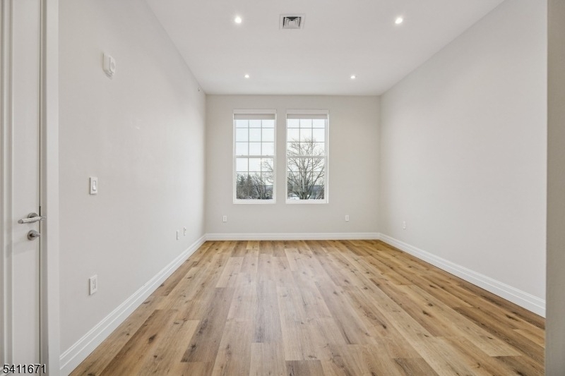 1722 Springfield Ave - Photo 22