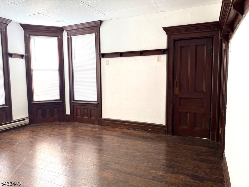 100 Main St - Front Apt 1 - Photo 4