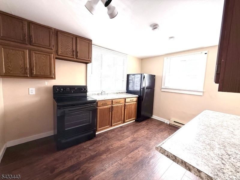 100 Main St - Front Apt 1 - Photo 20