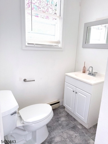 100 Main St - Front Apt 1 - Photo 18