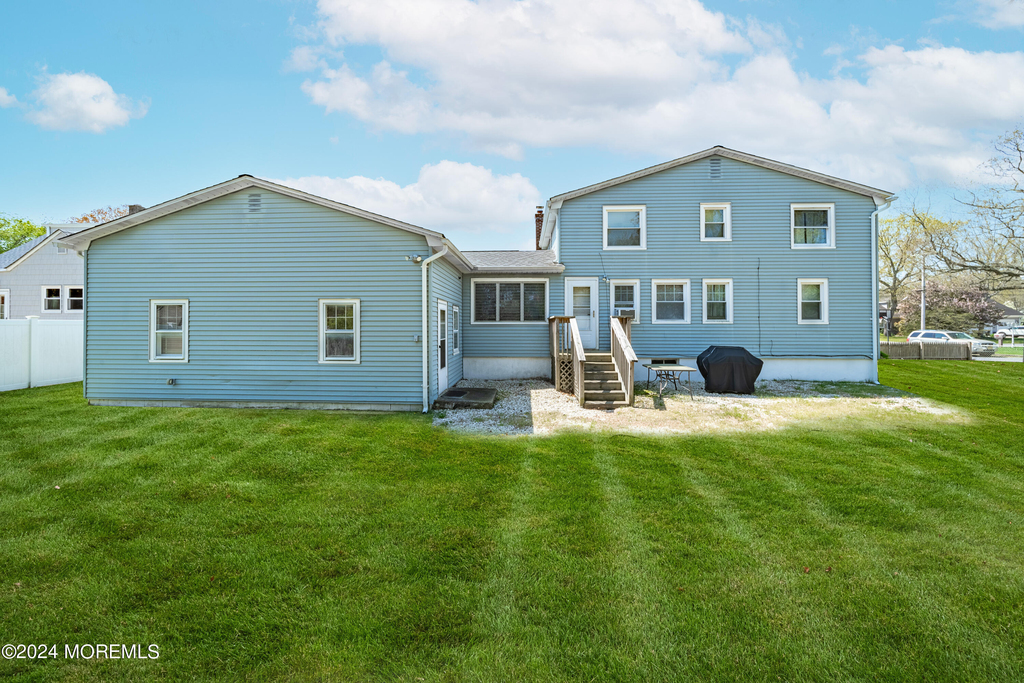 914 Radnor Avenue - Photo 6