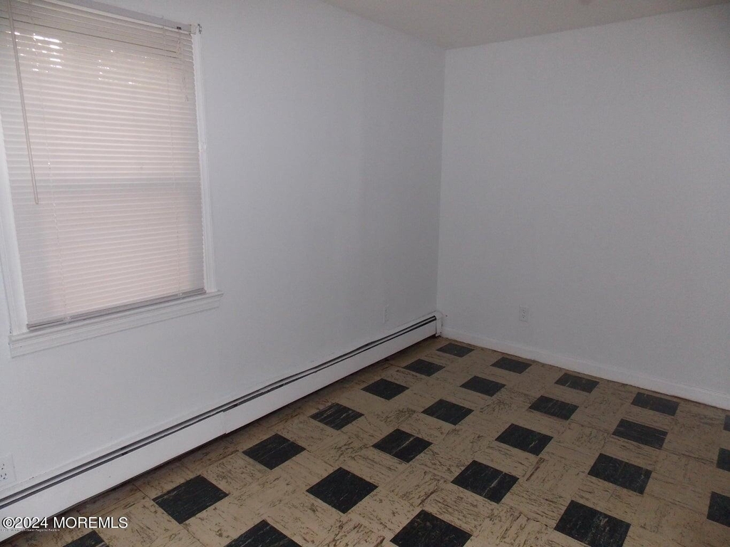 914 Radnor Avenue - Photo 18