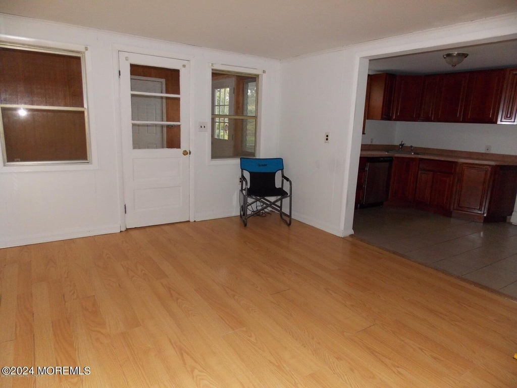 914 Radnor Avenue - Photo 14
