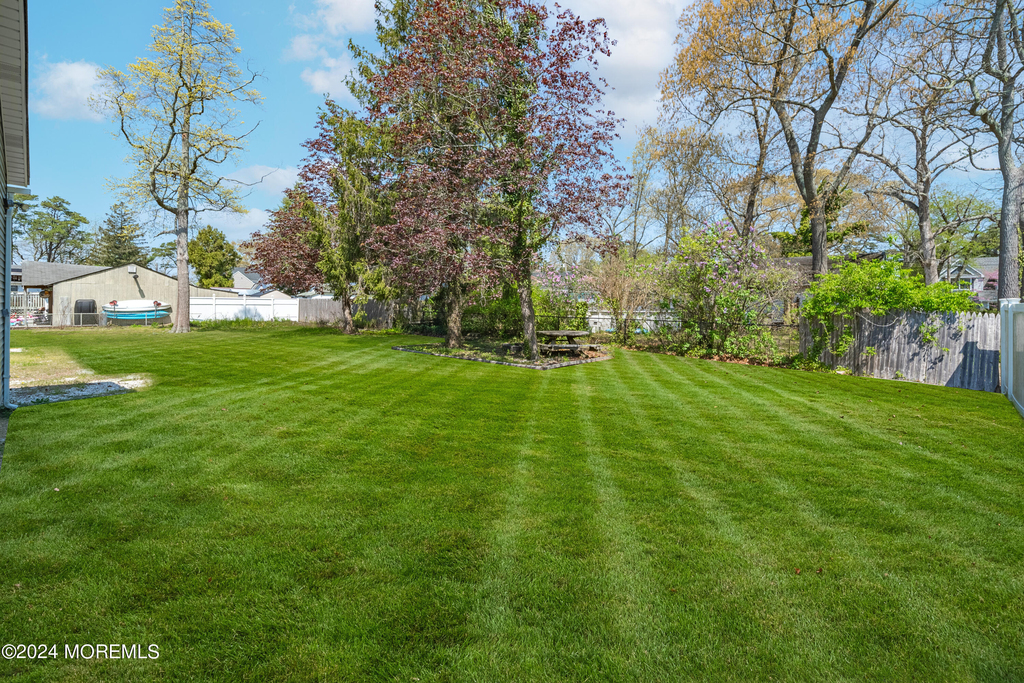 914 Radnor Avenue - Photo 4