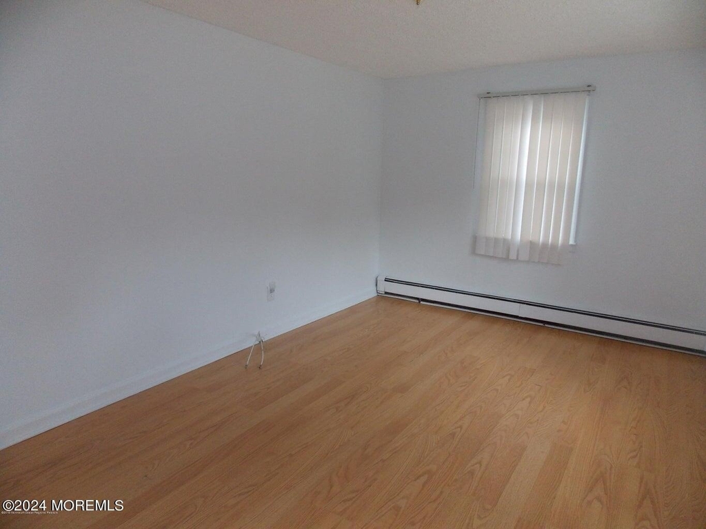 914 Radnor Avenue - Photo 10