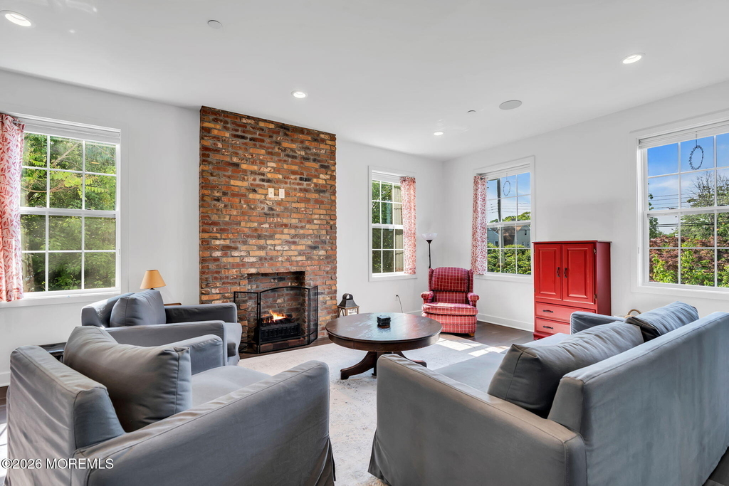 24 Catherine Street - Photo 4