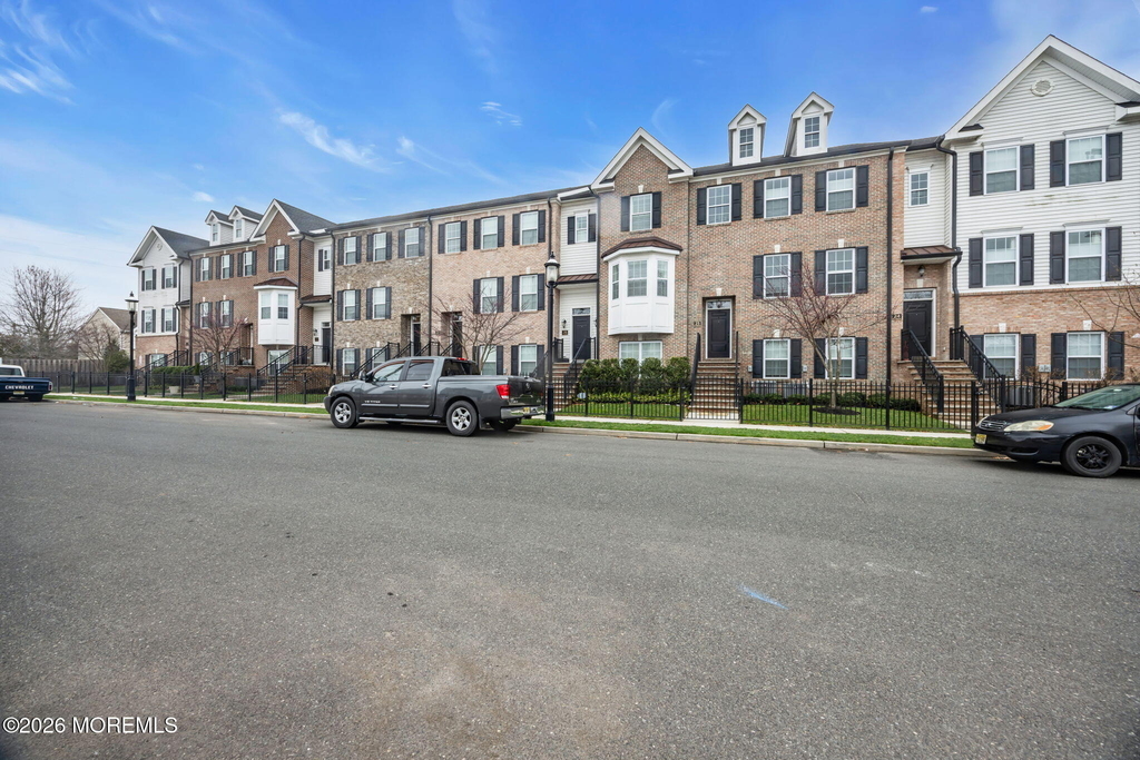 24 Catherine Street - Photo 2
