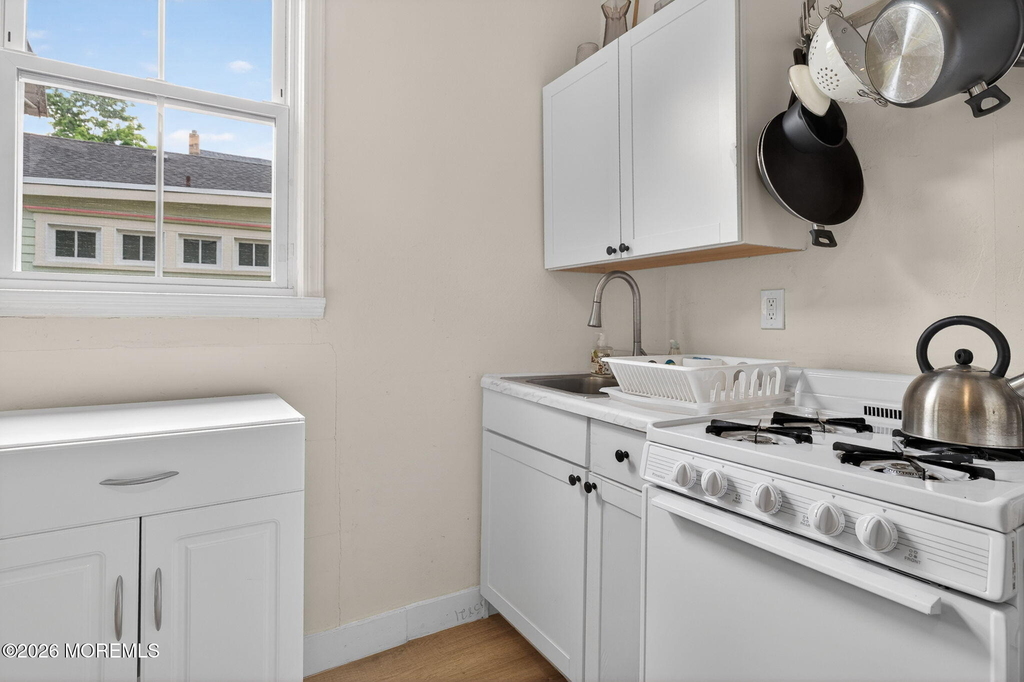 71 Webb Avenue - Photo 4