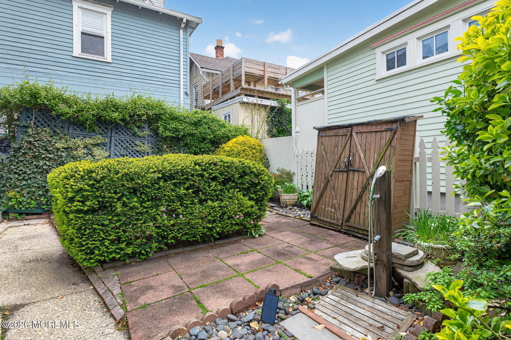 71 Webb Avenue - Photo 11