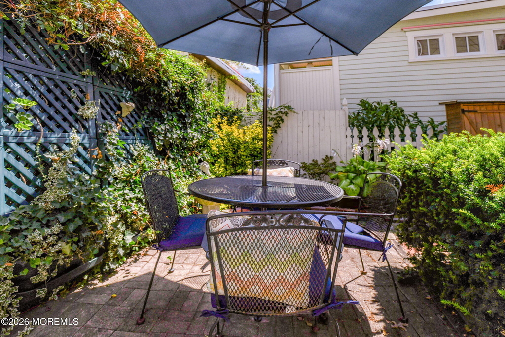 71 Webb Avenue - Photo 9