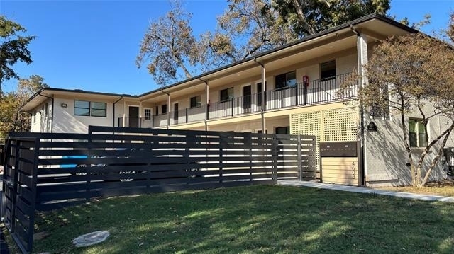 4603 Junius Street - Photo 0