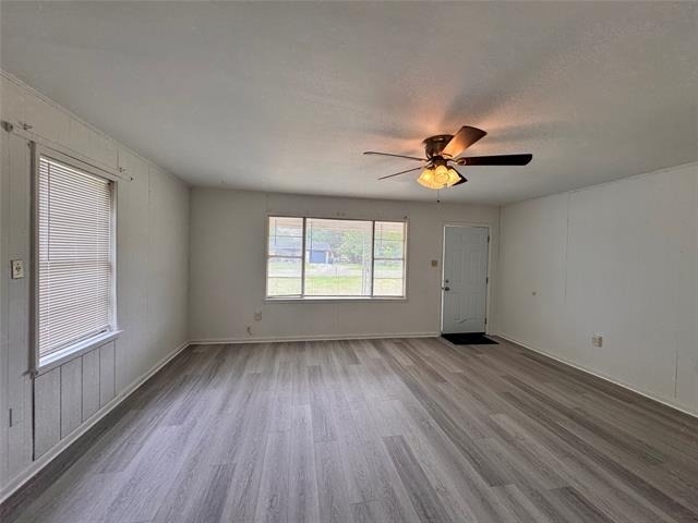 512 S Colorado Street - Photo 2