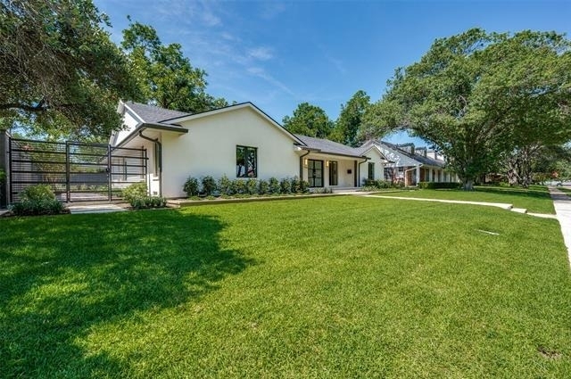 7154 Stonetrail - Photo 1