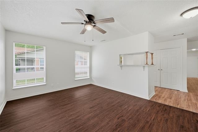 1703 W Elm Street - Photo 3