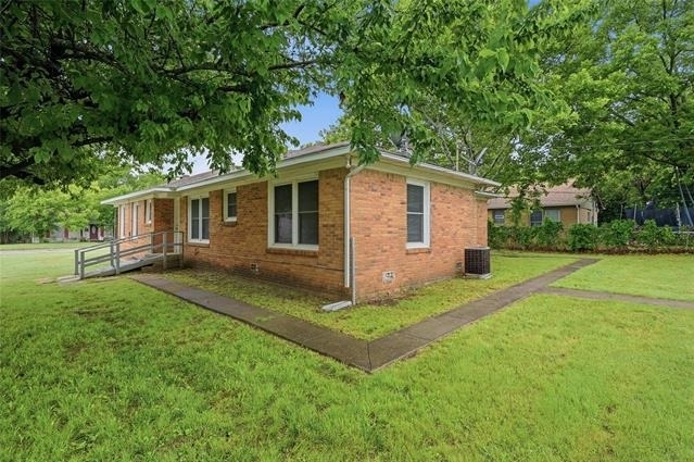 1701 W Elm Street - Photo 15