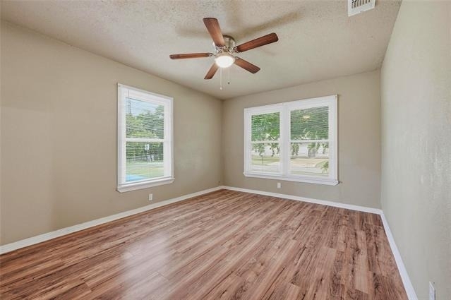 1701 W Elm Street - Photo 11