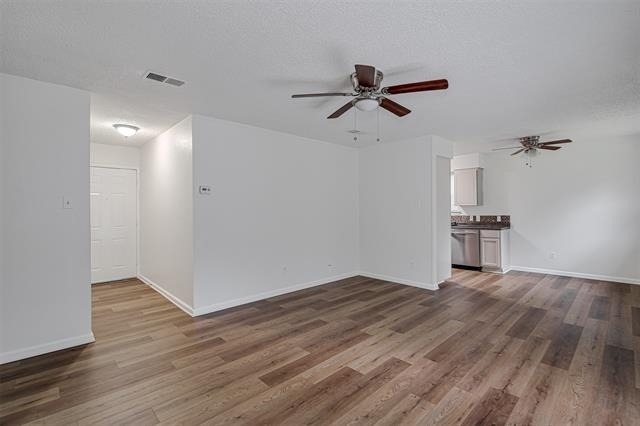 207 Stefanie Street - Photo 5