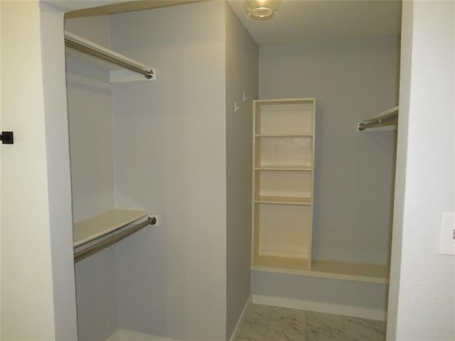 2308 Crestmeadow Street - Photo 18
