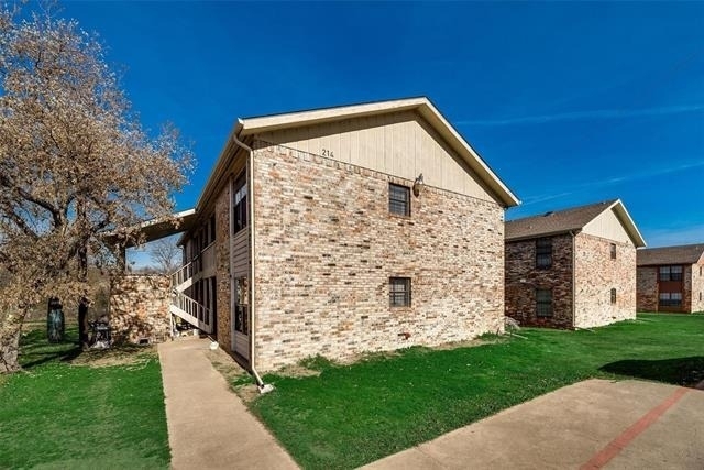 218 Renfro Street - Photo 1