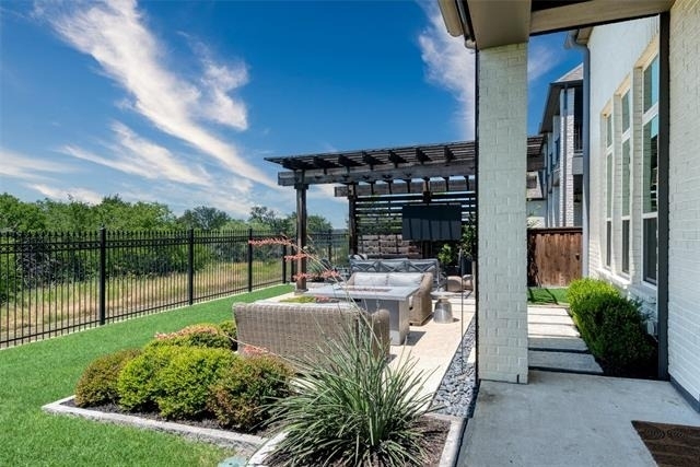 8336 Western - Photo 29
