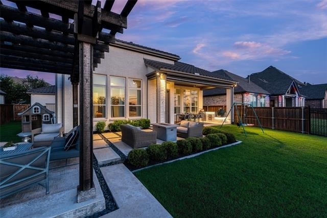 8336 Western - Photo 35