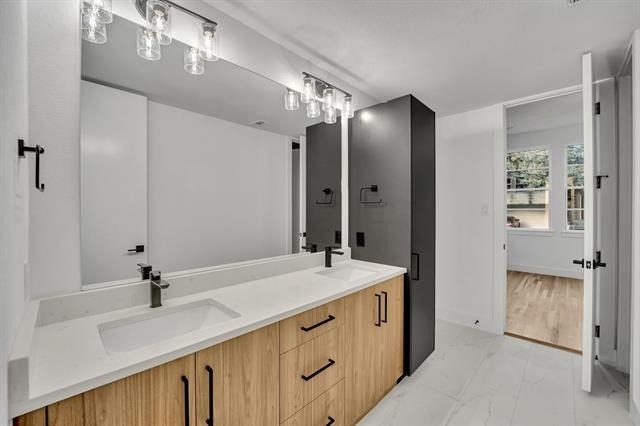 1512 Villars Street - Photo 32