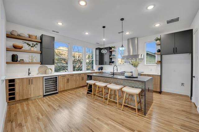1512 Villars Street - Photo 5