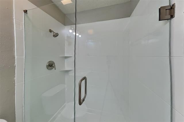 6100 Springwood Drive - Photo 8