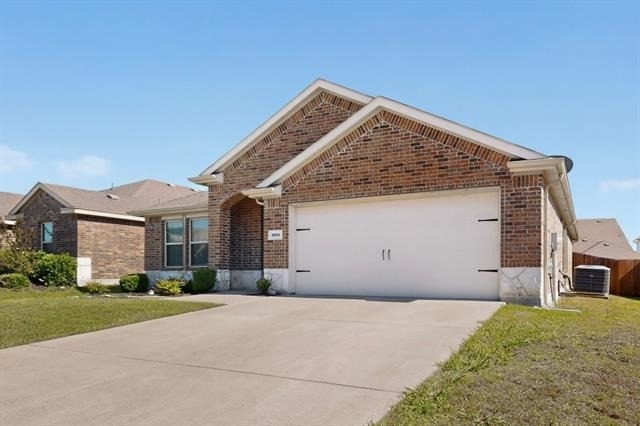 1901 Princeton Avenue - Photo 1