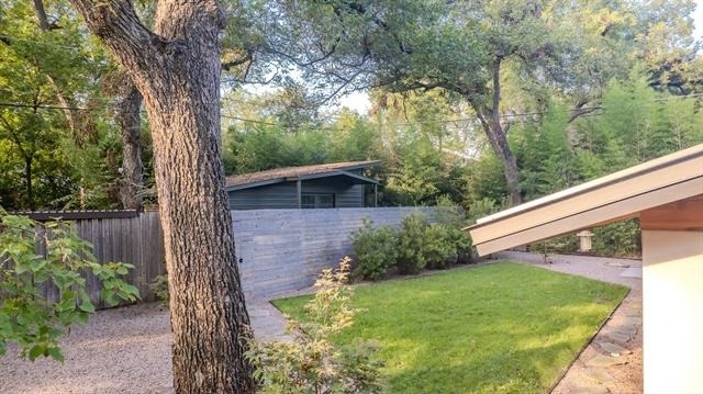 8571 Eustis Avenue - Photo 36