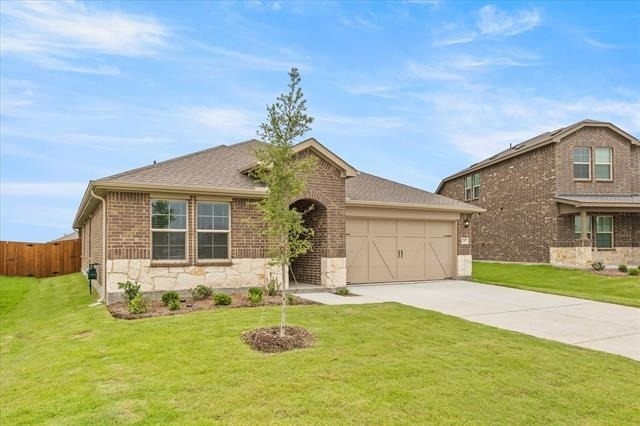 2307 Albert Lane - Photo 2