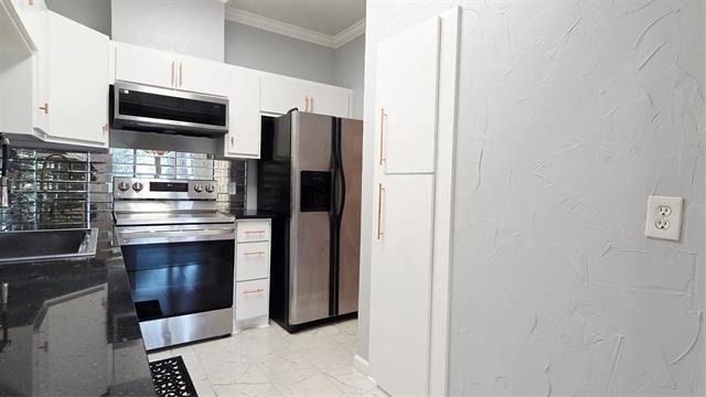 5310 Keller Springs Road - Photo 13