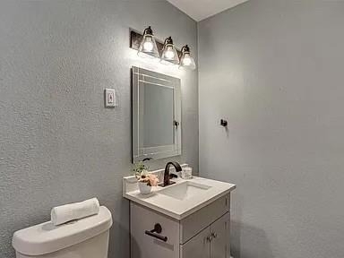 5709 Walraven Circle - Photo 24