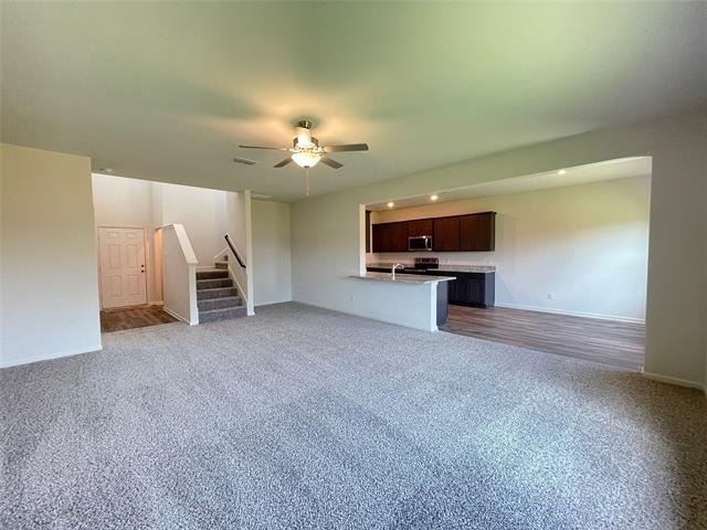 620 Fountain Drive - Photo 2