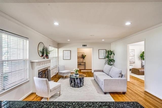 5730 Forest Lane - Photo 3