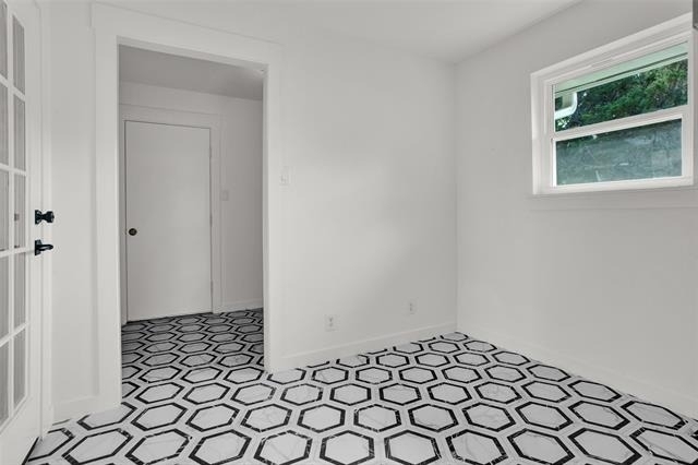 2910 W Crawford Street - Photo 12