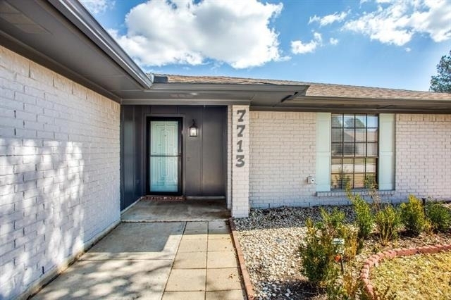 7713 Songbird Lane - Photo 4