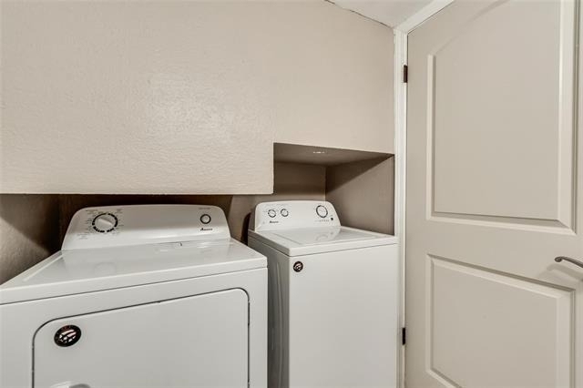 18240 Midway Road - Photo 26