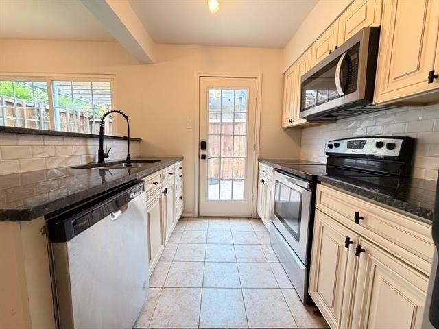 14003 Brookgreen Drive - Photo 12