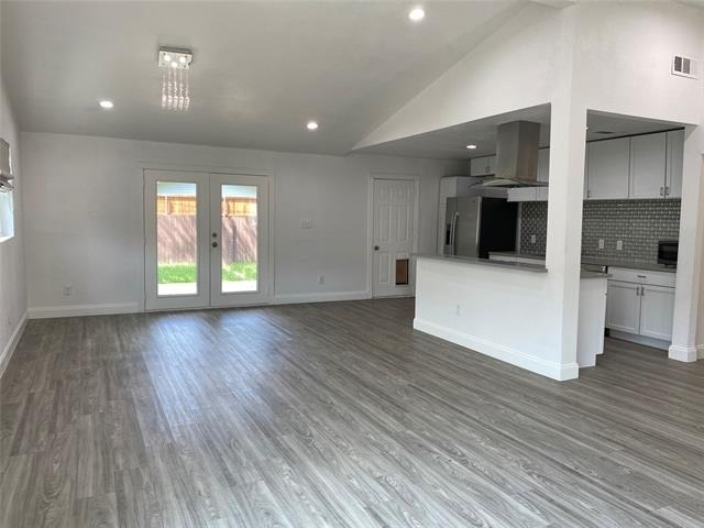 3035 Townsend Drive - Photo 2