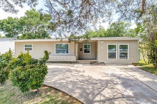11524 Strand Street - Photo 0