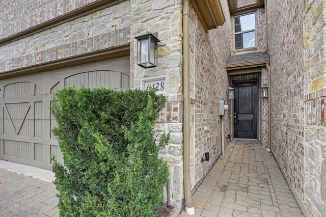 6428 Hermosa Drive - Photo 2