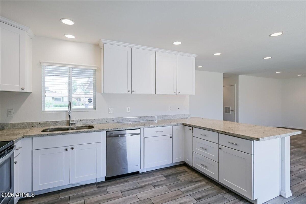 536 N Cheri Lynn Drive - Photo 10