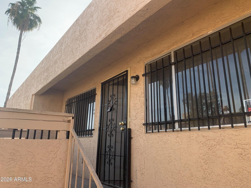 2804 N 43rd Avenue - Photo 0