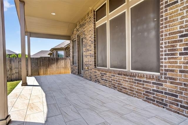8728 Maple Ridge Trail - Photo 4