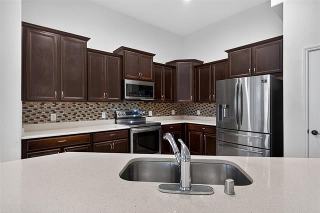 8728 Maple Ridge Trail - Photo 14