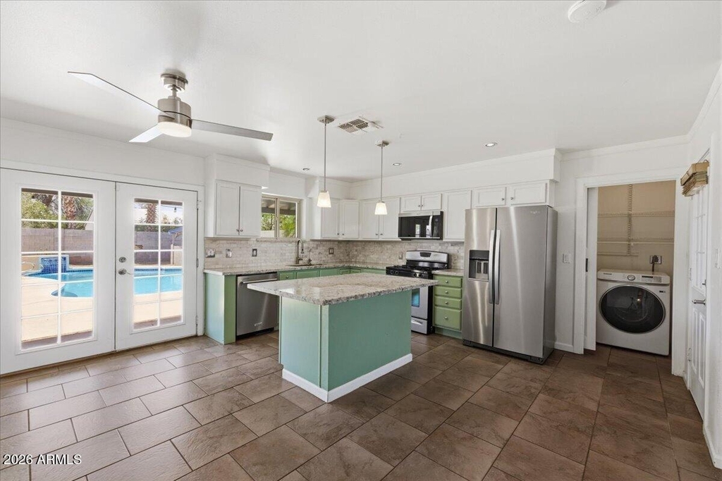 1433 E Windsor Avenue - Photo 8
