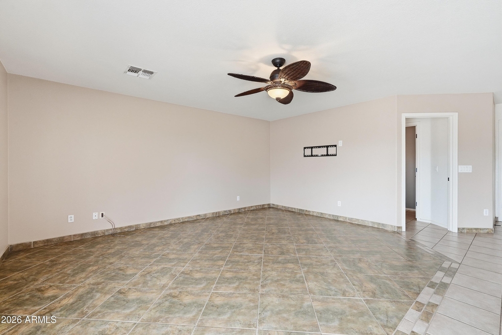 11319 W Madisen Ellise Drive - Photo 10