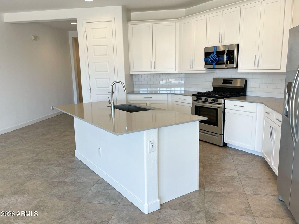 4622 N 192nd Lane - Photo 3